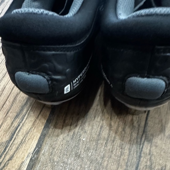 Nike Black Hyperdiamond 4 Softball Cleats Women - Picture 3 of 6